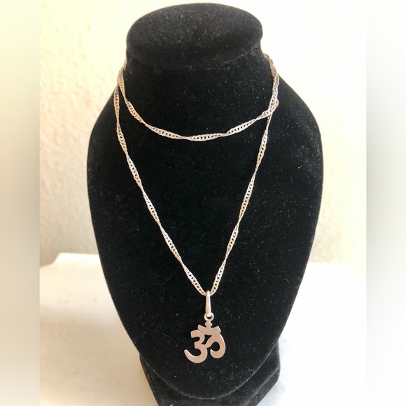 925 ohm necklace - Picture 4 of 5